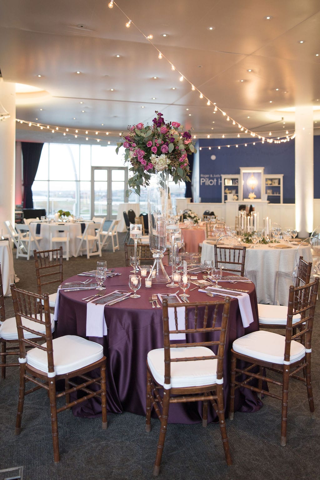 Verve Champagne Gold at a Windy City Linen event