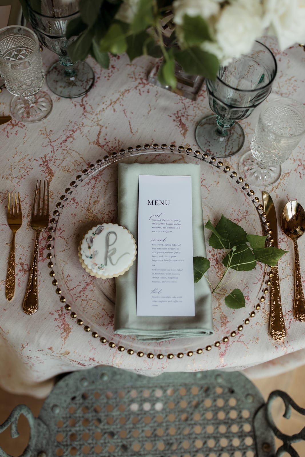Cairns at a Windy City Linen event