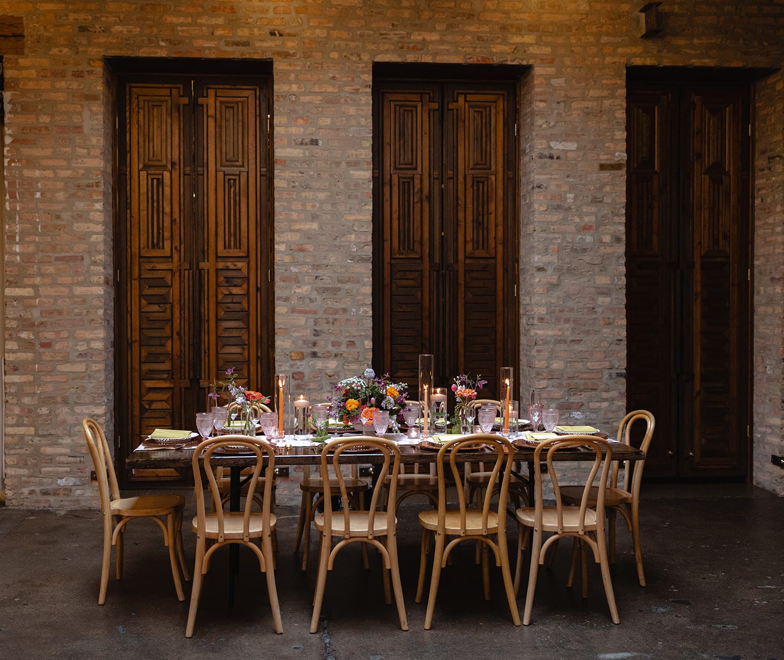 Cairns at a Windy City Linen event