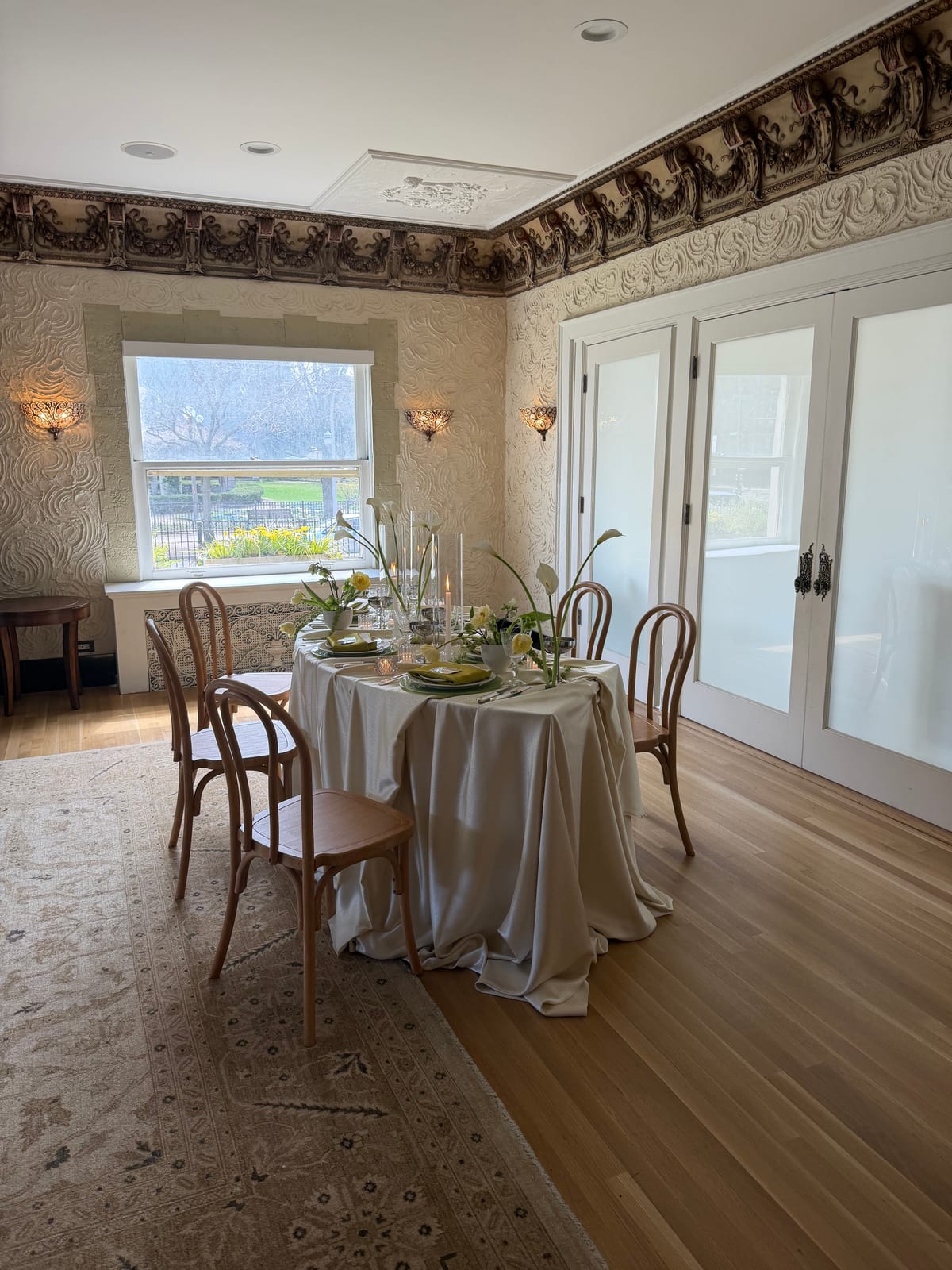 Verve Ivory at a Windy City Linen event