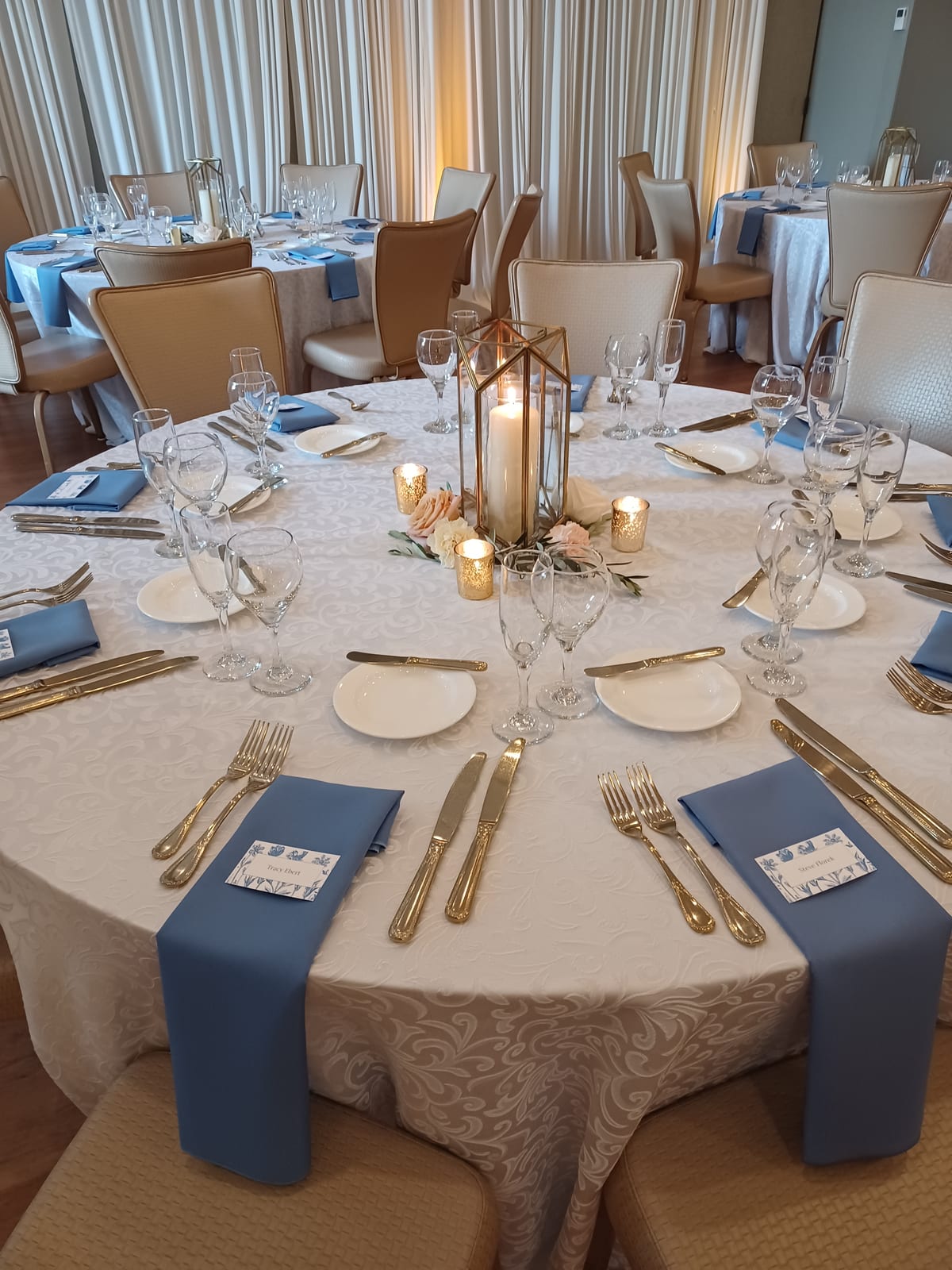 Serenity Coastal at a Windy City Linen event