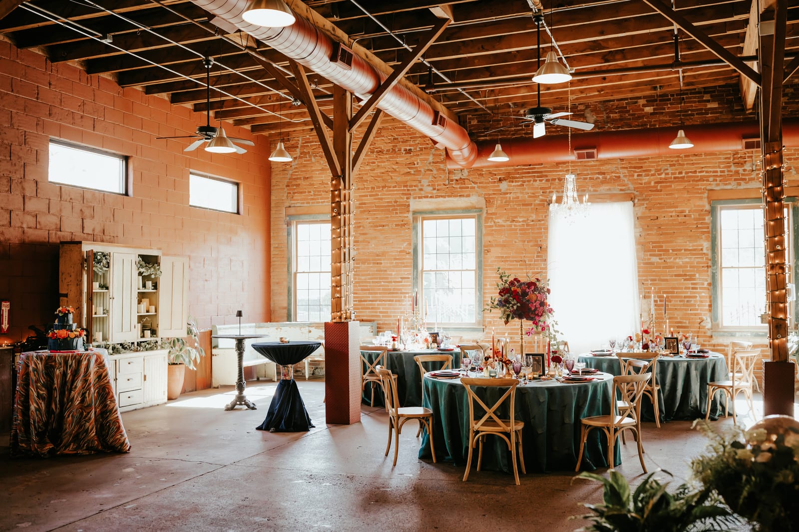 Echo Jade at a Windy City Linen event