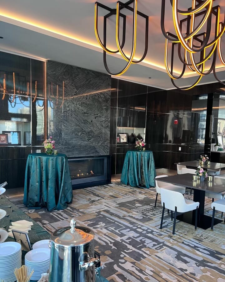 Echo Jade at a Windy City Linen event