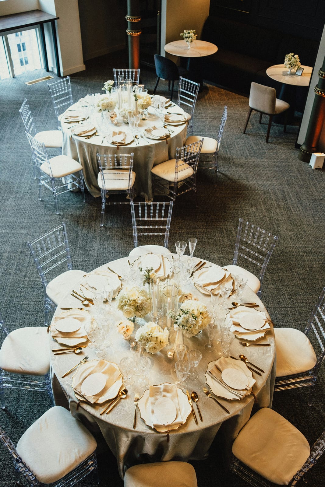 Echo Lumiere at a Windy City Linen event