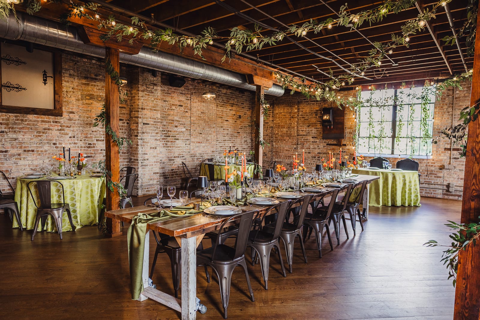 Shantung Fern at a Windy City Linen event