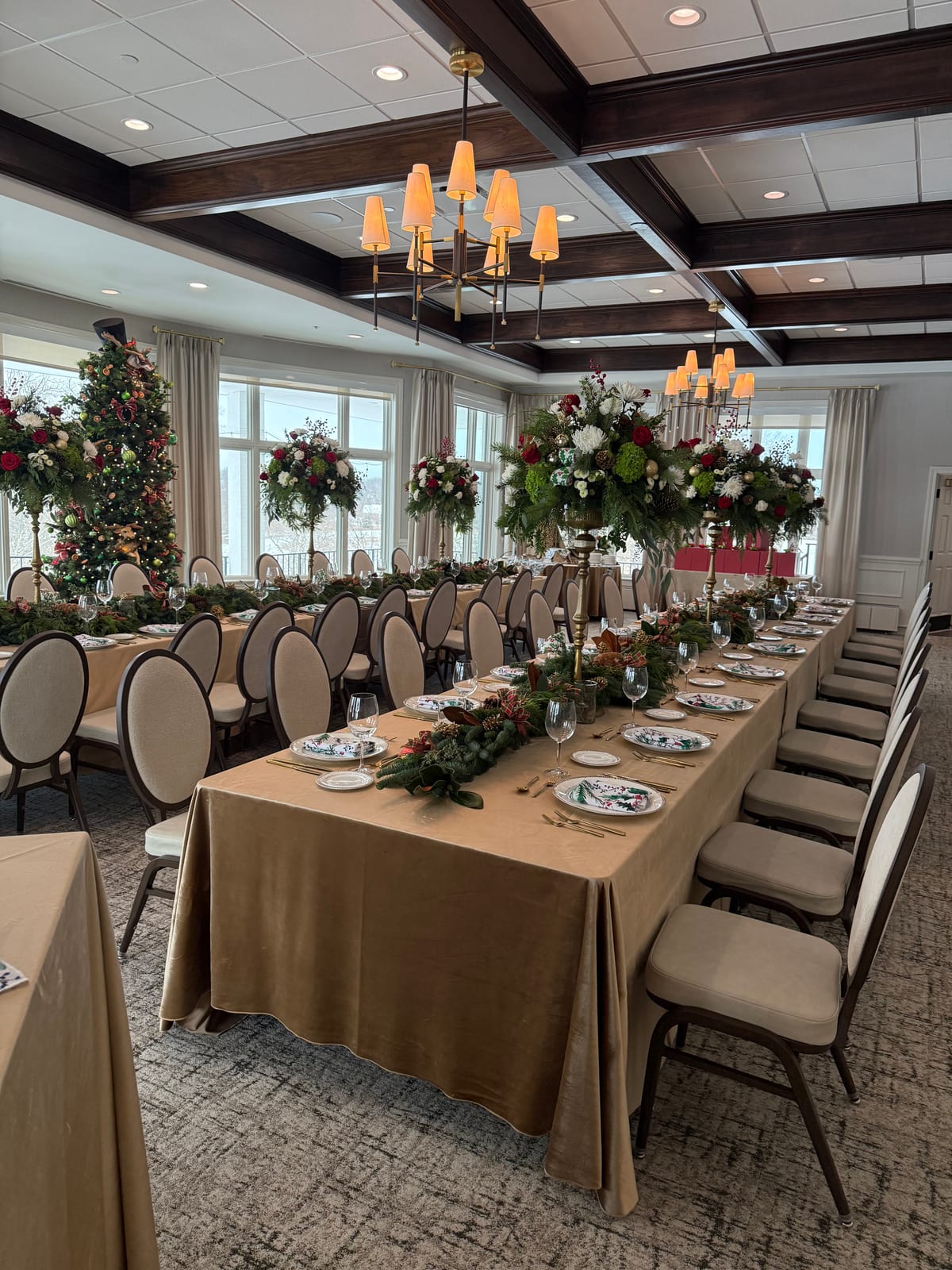 Velvet Champagne Gold at a Windy City Linen event