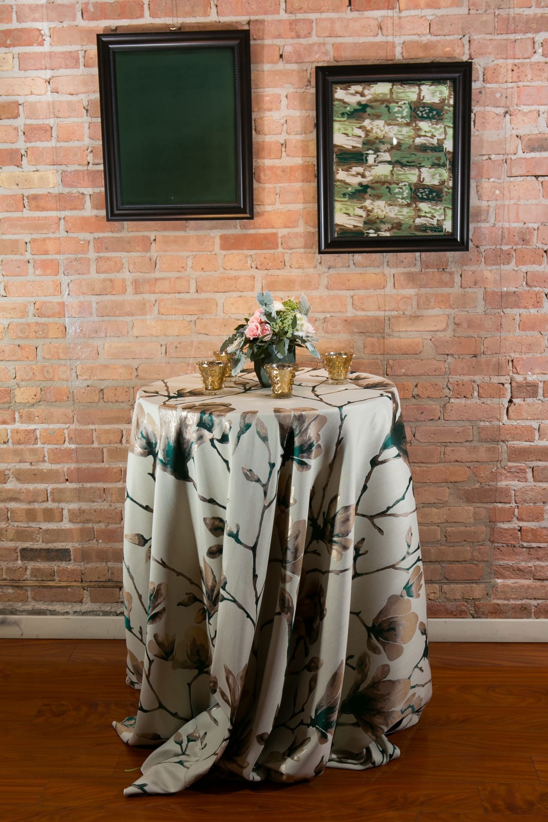 Matte Lamour Hunter at a Windy City Linen event