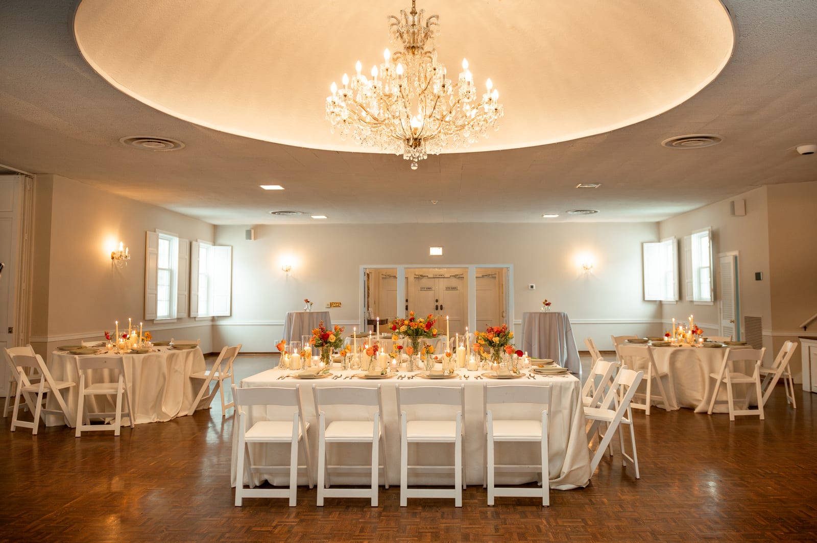 Soiree Ivory at a Windy City Linen event