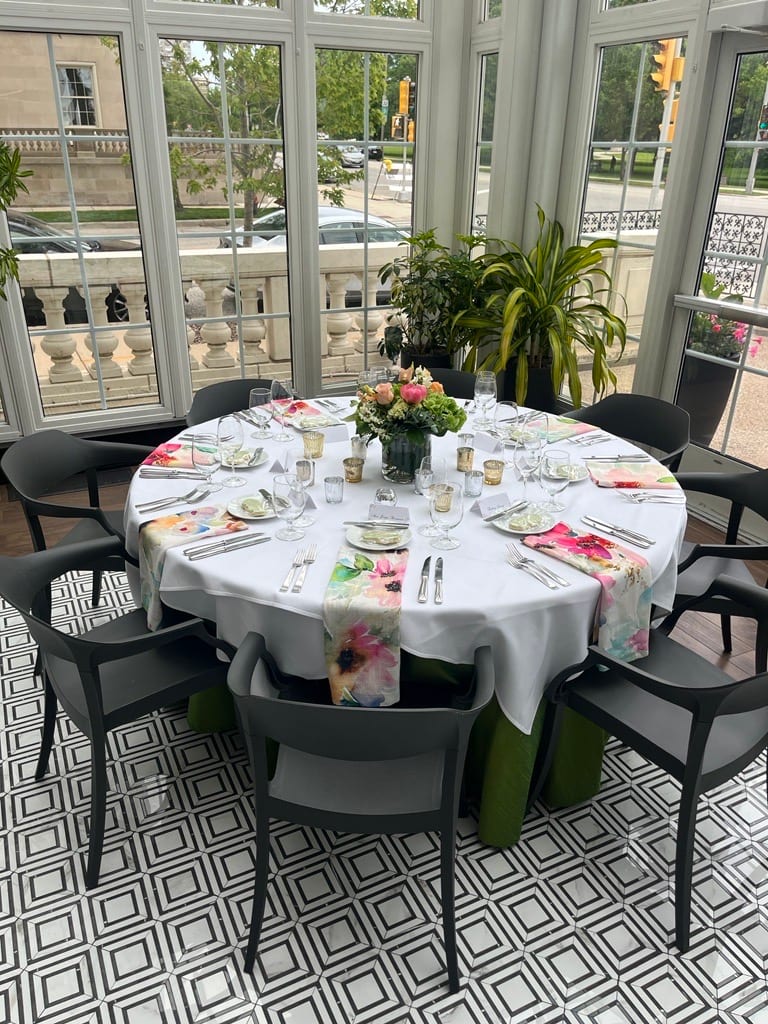 Juliette's Palette Floral at a Windy City Linen event