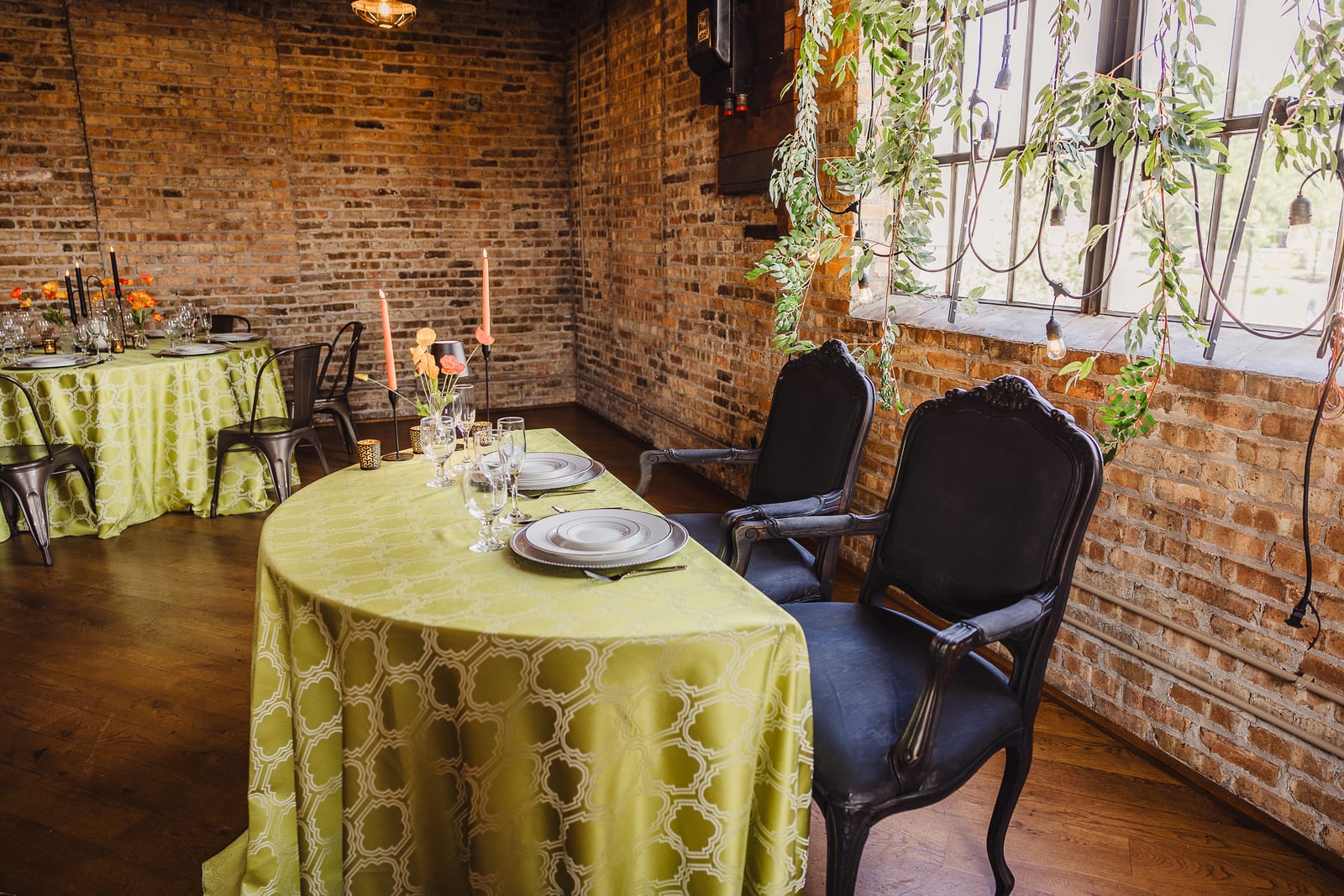 Kiwi Palazzo at a Windy City Linen event