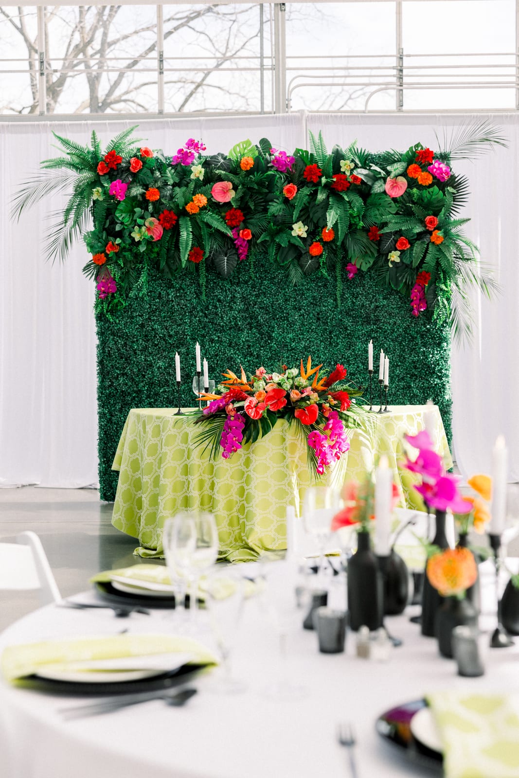 Kiwi Palazzo at a Windy City Linen event