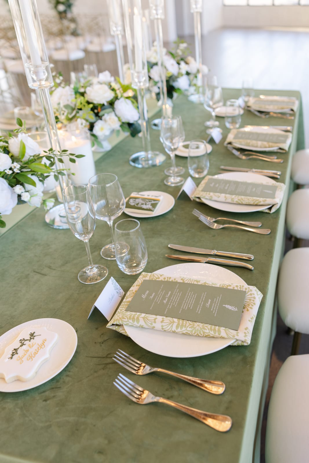 Velvet Loden at a Windy City Linen event