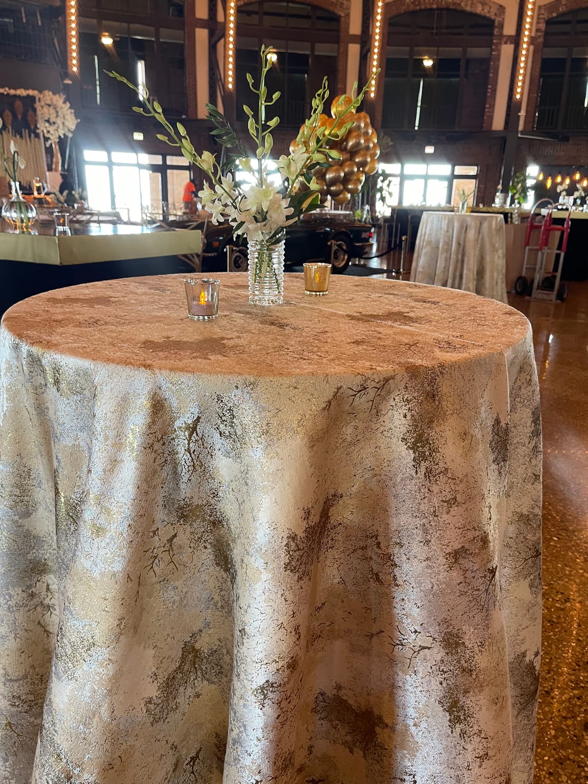Midas Travertine at a Windy City Linen event