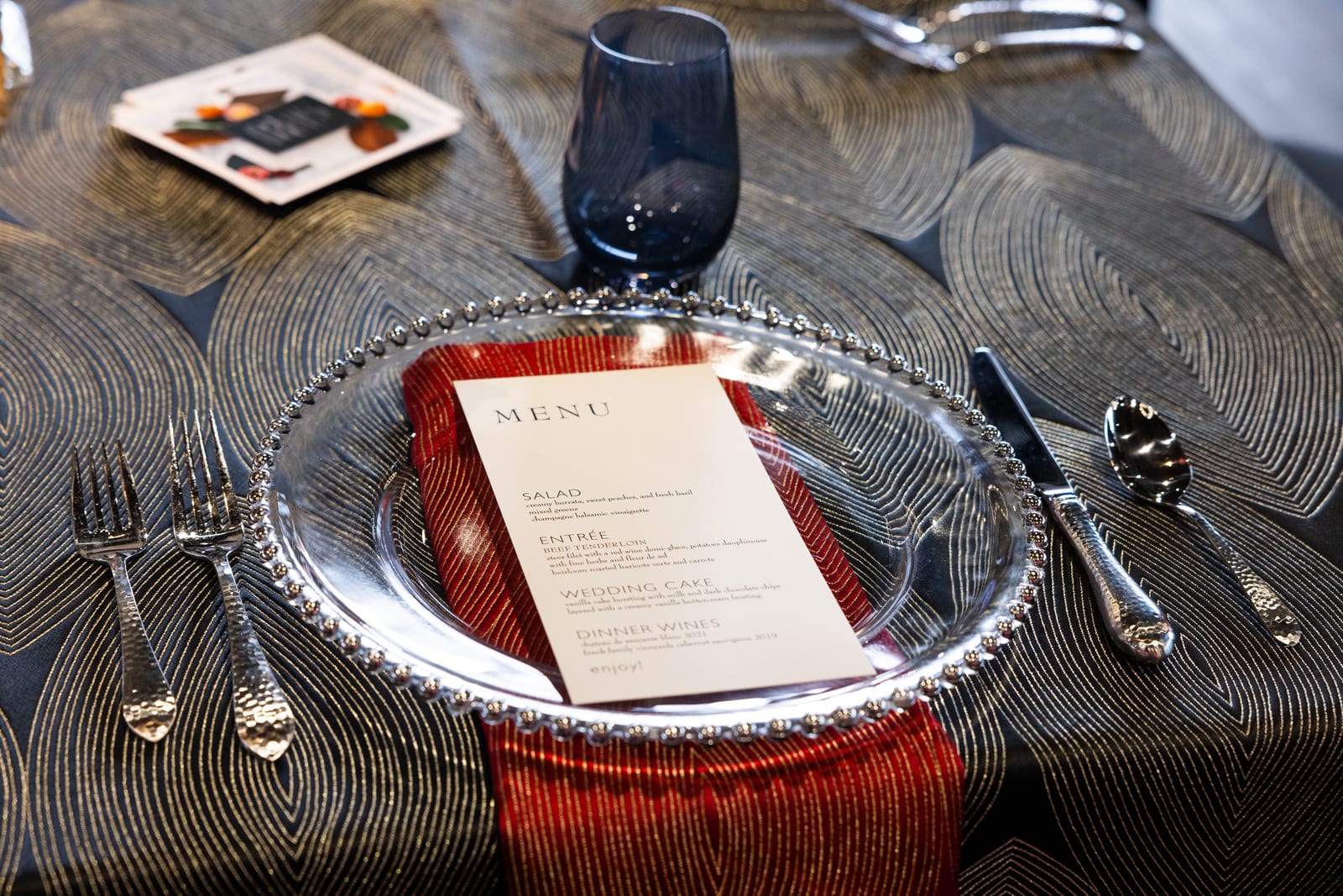 Echo Noir at a Windy City Linen event