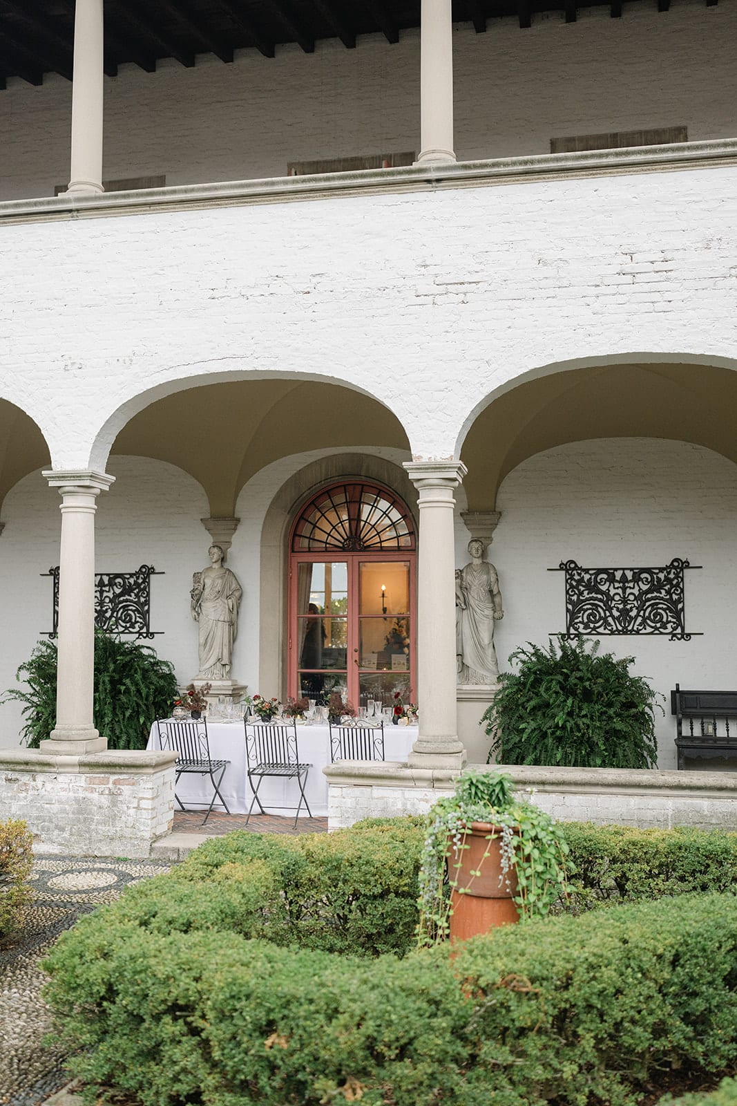 Verve Pearl at a Windy City Linen event
