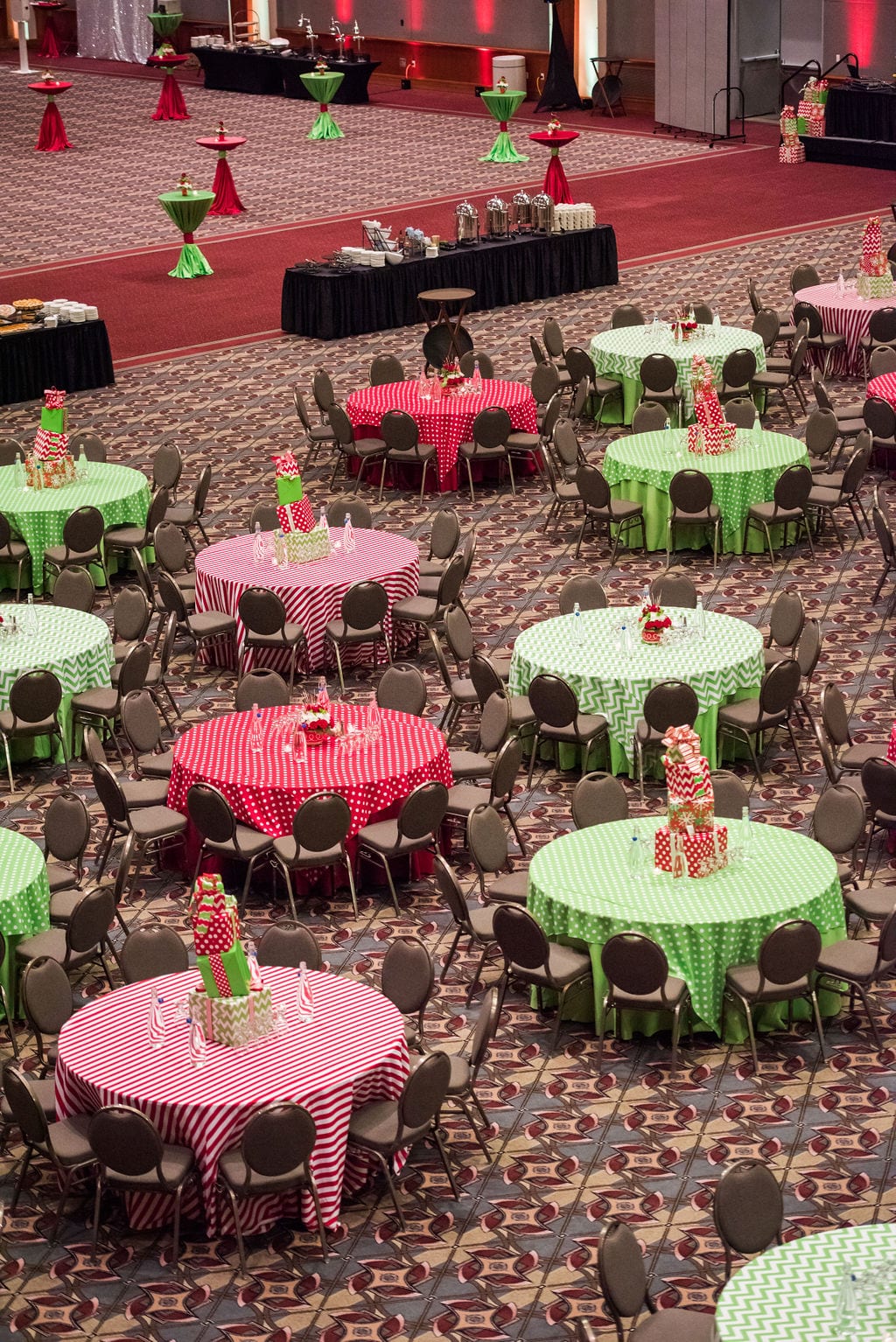 Imperial Stripe Red (Limited) at a Windy City Linen event
