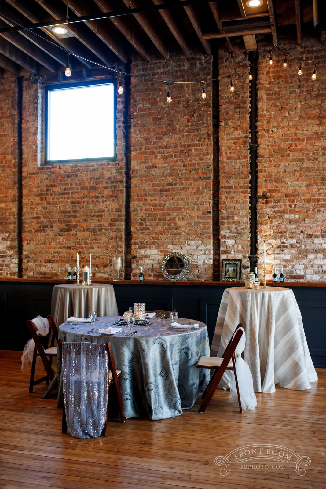 Regency at a Windy City Linen event