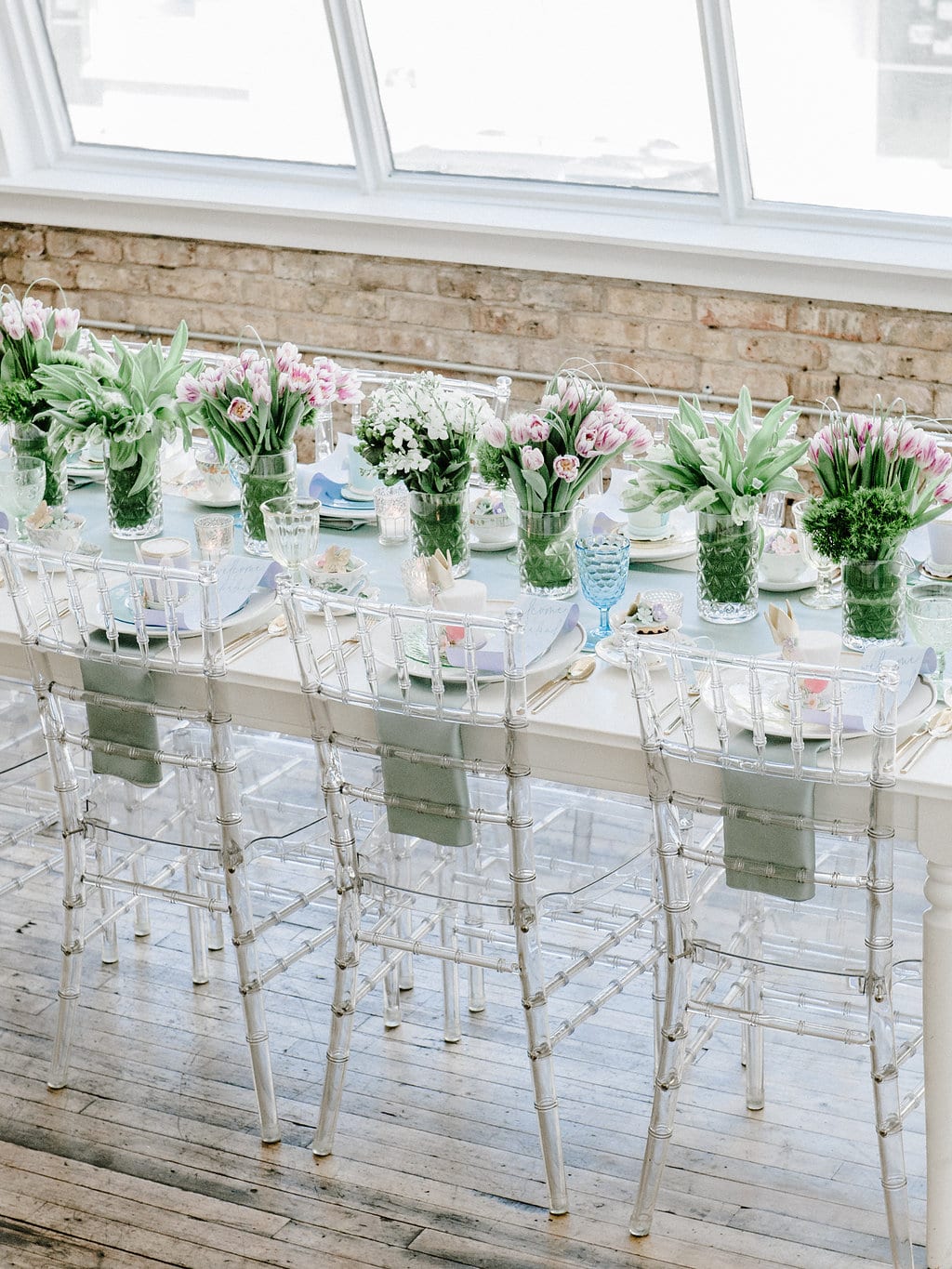 Classic Solid Seamist at a Windy City Linen event