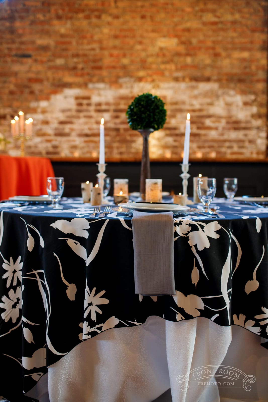 Silhouette at a Windy City Linen event