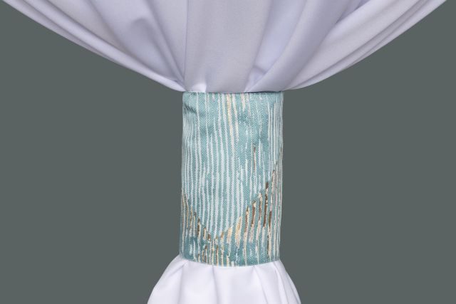 Specialty Seamist Prism linen cuff