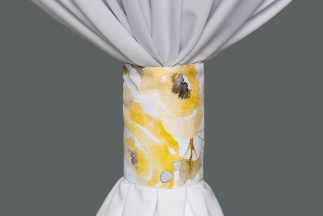 Specialty Lucia linen cuff