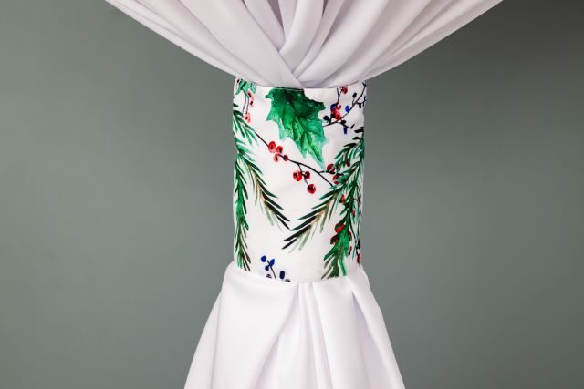 Specialty Holly linen cuff
