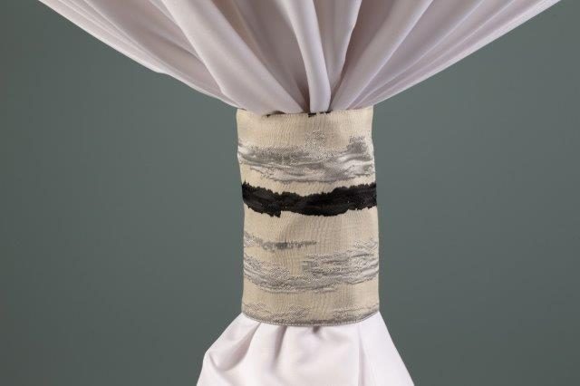Specialty Bark Midnight linen cuff
