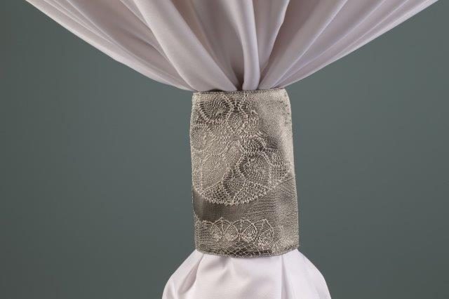 Specialty Regency linen cuff
