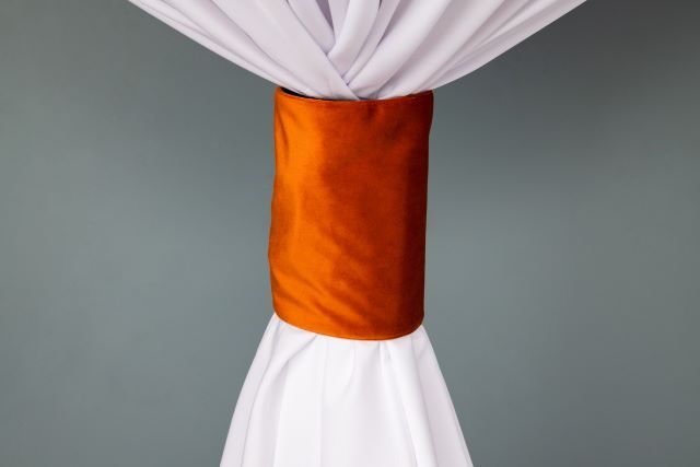 Specialty Velvet Spice linen cuff