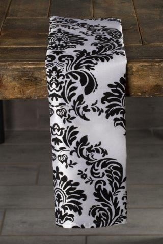 Specialty Amondine Black on White napkin